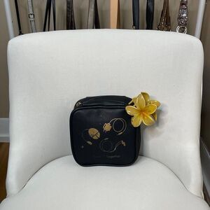 Macy's Vintage Keep it Together Gadget Organizer Travel Storage Bag